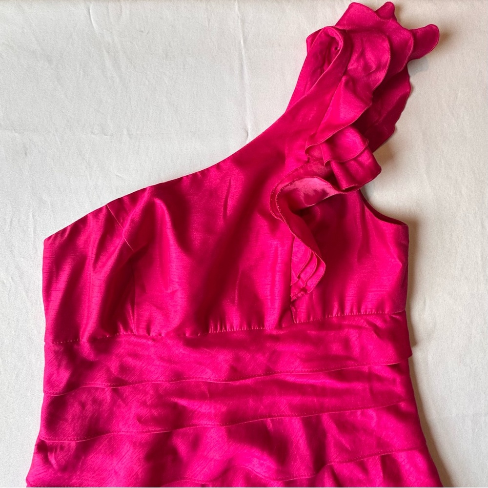 London Times Womens Dress One Shoulder Fuchsia Pink Tiered Ruffles Knee Length 8 - Picture 3 of 12
